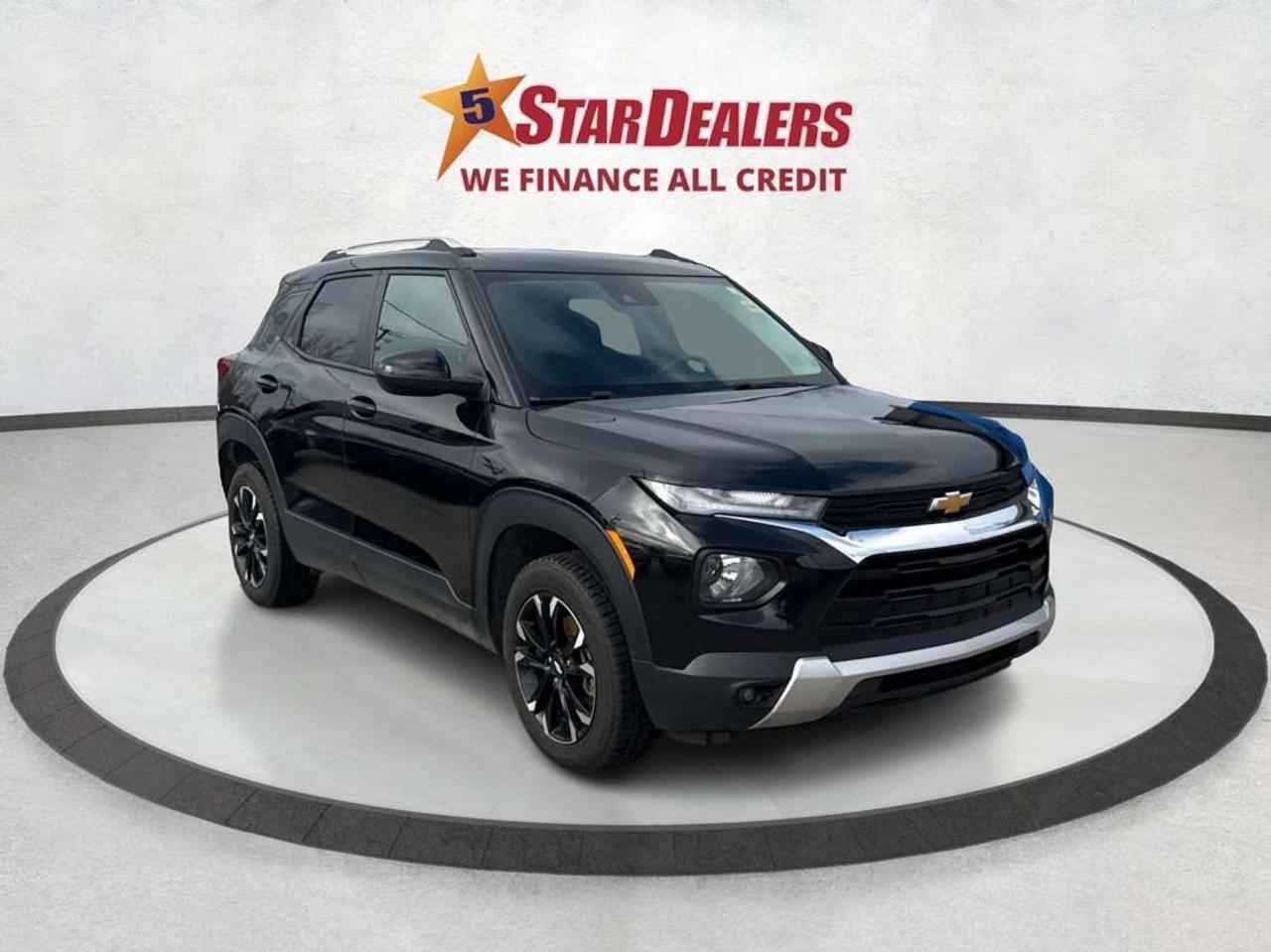 2023 Chevrolet TrailBlazer AWD LEATHER HEATED SEATS WE FINANCE ALL CREDIT! Photo0