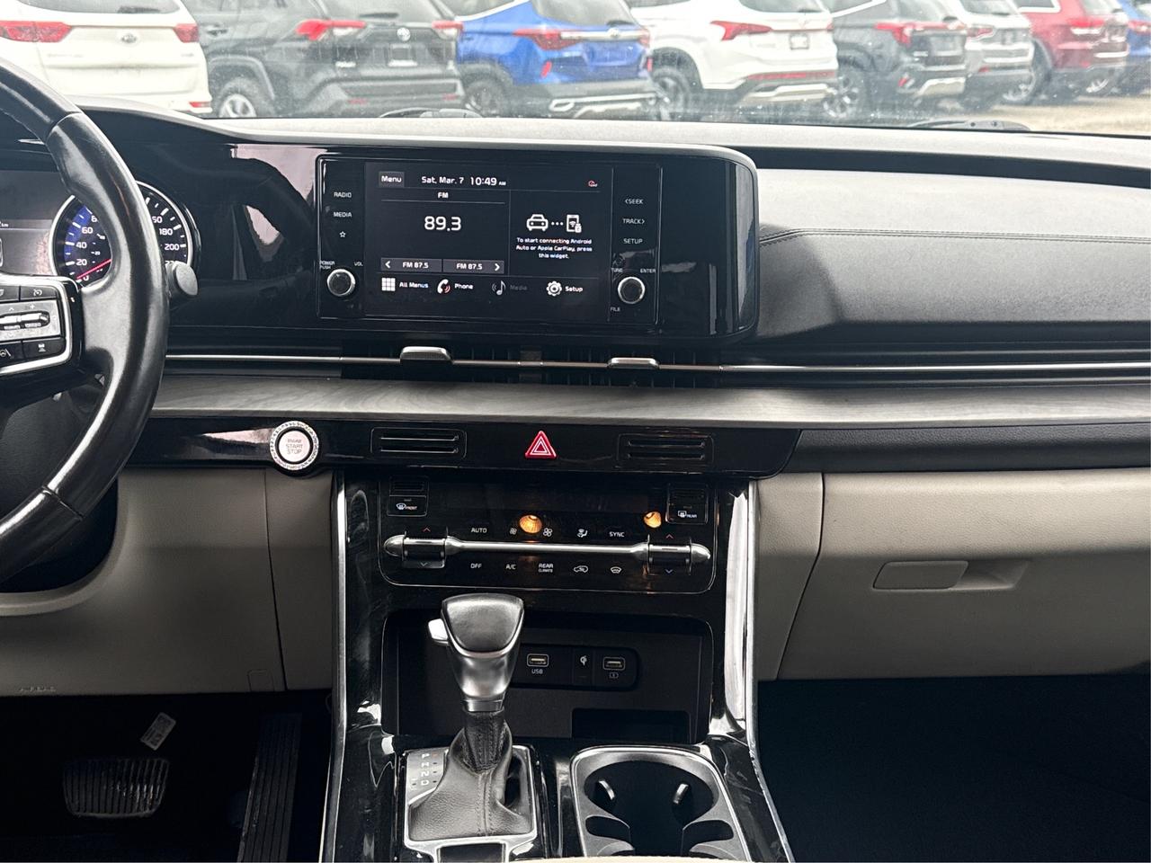 2022 Kia Carnival NAV LEATHER HEATED SEATS! WE FINANCE ALL CREDIT! Photo