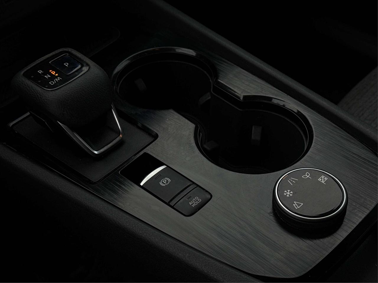 2021 Nissan Rogue AWD HEATED SEATS MUST SEE WE FINANCE ALL CREDIT Photo