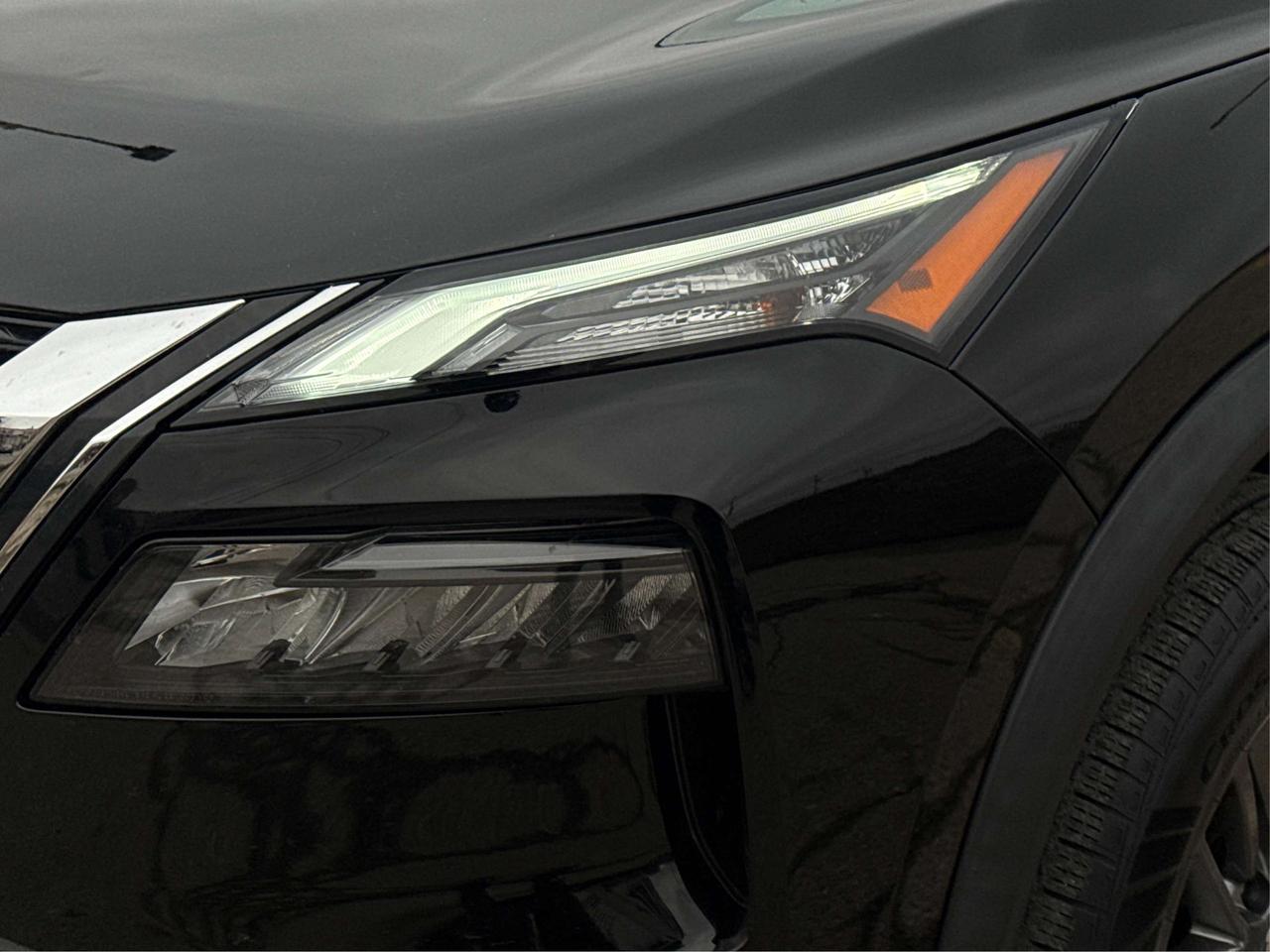 2021 Nissan Rogue AWD HEATED SEATS MUST SEE WE FINANCE ALL CREDIT Photo