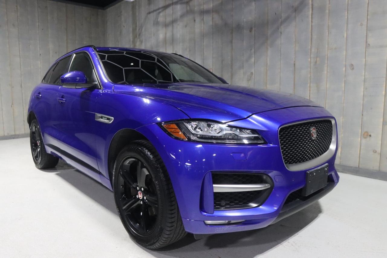 2018 Jaguar F-PACE 2.5T R-SPORT  TWO-TONE INTERIOR Photo