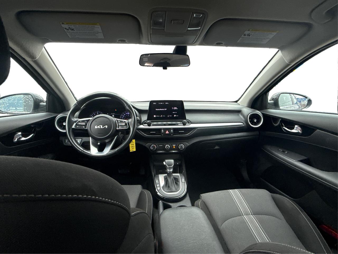 2023 Kia Forte HEATED SEATS CLEAN MUST SEE WE FINANCE ALL CREDIT Photo