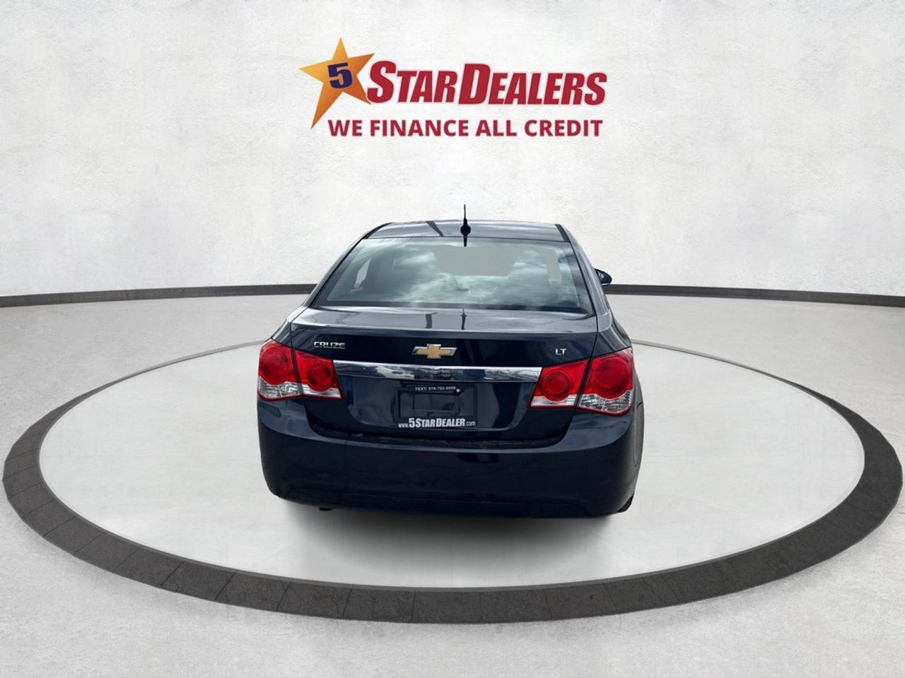 2014 Chevrolet Cruze LT HEATED SEATS CLEAN WE FINANCE ALL CREDIT! Photo