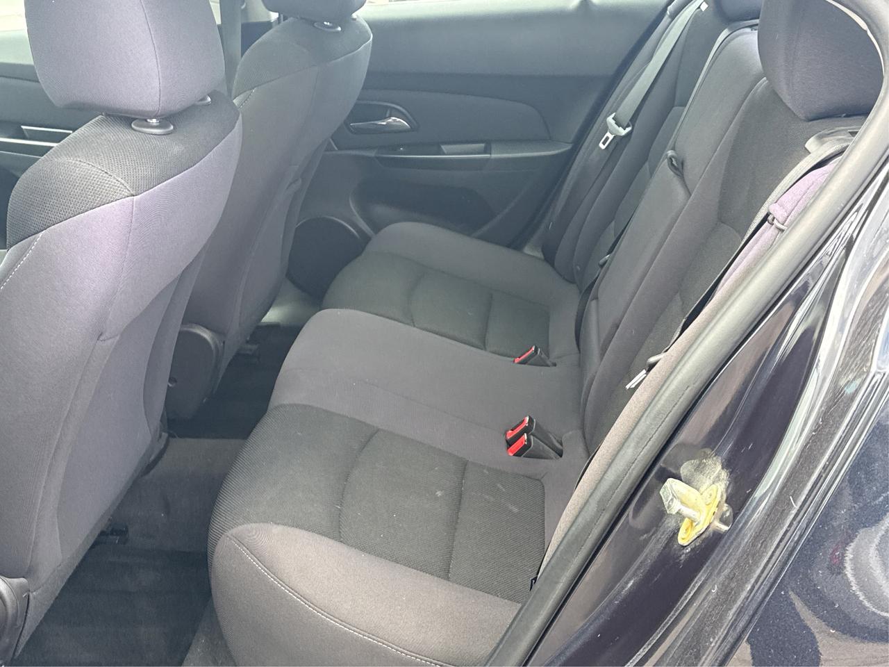 2014 Chevrolet Cruze LT HEATED SEATS CLEAN WE FINANCE ALL CREDIT! Photo