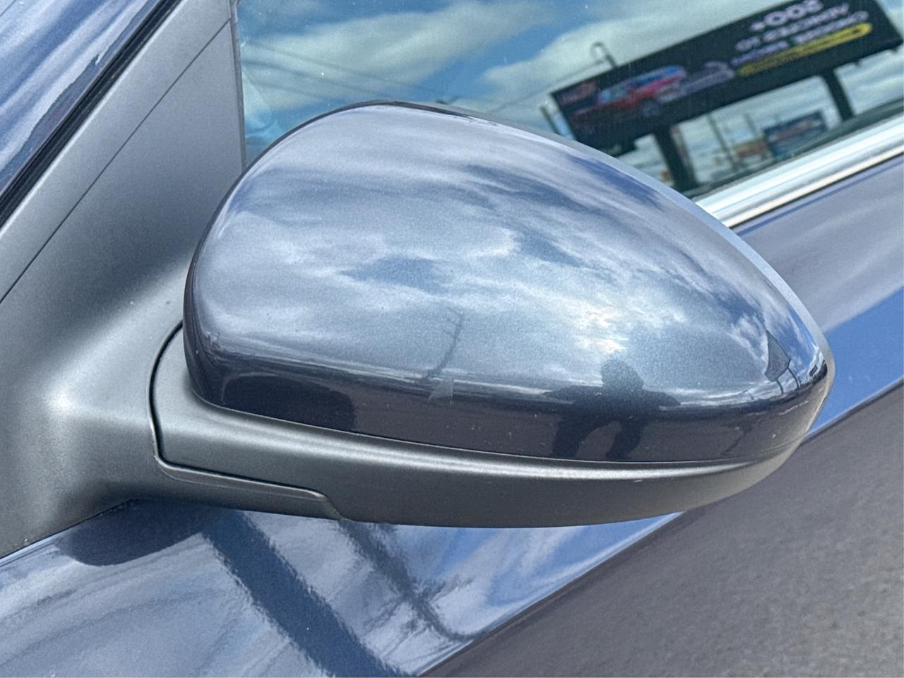 2014 Chevrolet Cruze LT HEATED SEATS CLEAN WE FINANCE ALL CREDIT! Photo