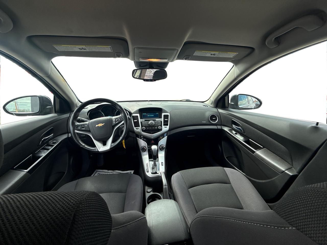 2014 Chevrolet Cruze LT HEATED SEATS CLEAN WE FINANCE ALL CREDIT! Photo