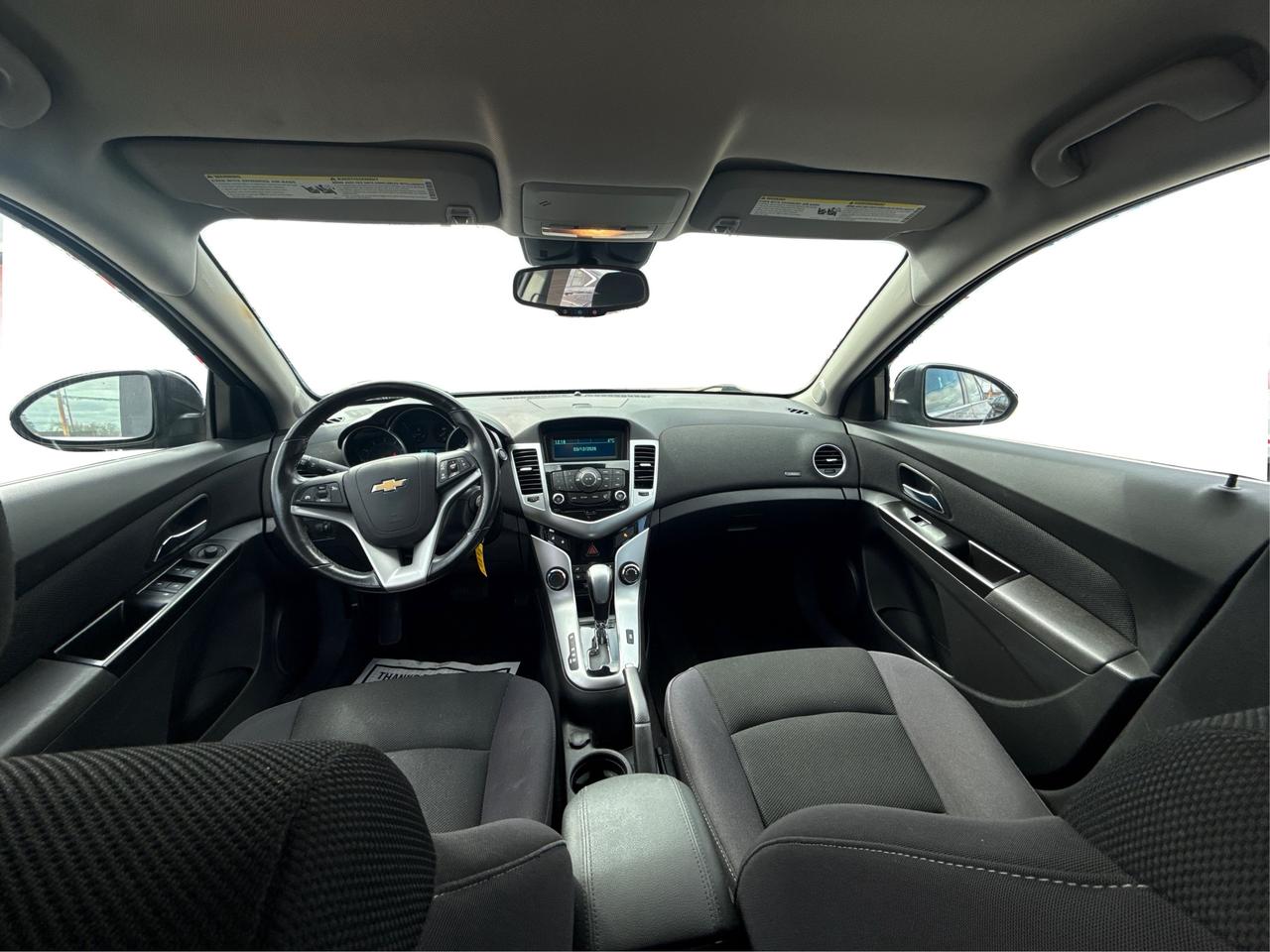 2014 Chevrolet Cruze LT HEATED SEATS CLEAN WE FINANCE ALL CREDIT! Photo