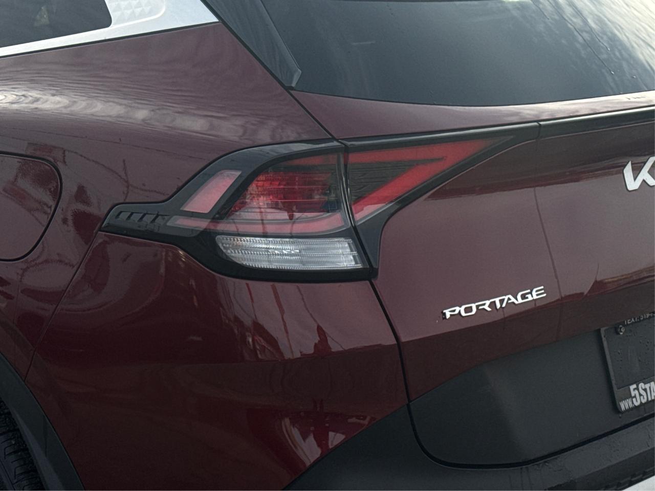 2023 Kia Sportage LX AWD HEATED SEATS LOADED! WE FINANCE ALL CREDIT! Photo