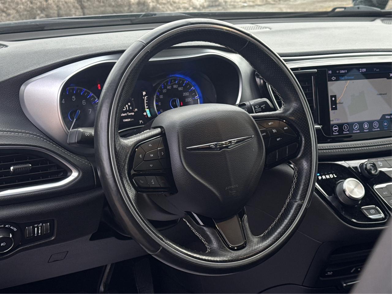 2019 Chrysler Pacifica NAV LEATHER DVD LOADED! WE FINANCE ALL CREDIT Photo