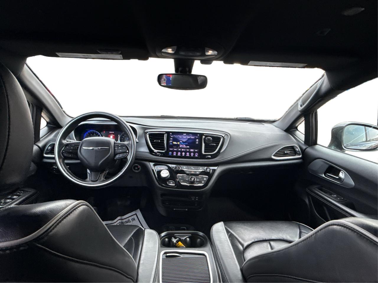 2019 Chrysler Pacifica NAV LEATHER DVD LOADED! WE FINANCE ALL CREDIT Photo