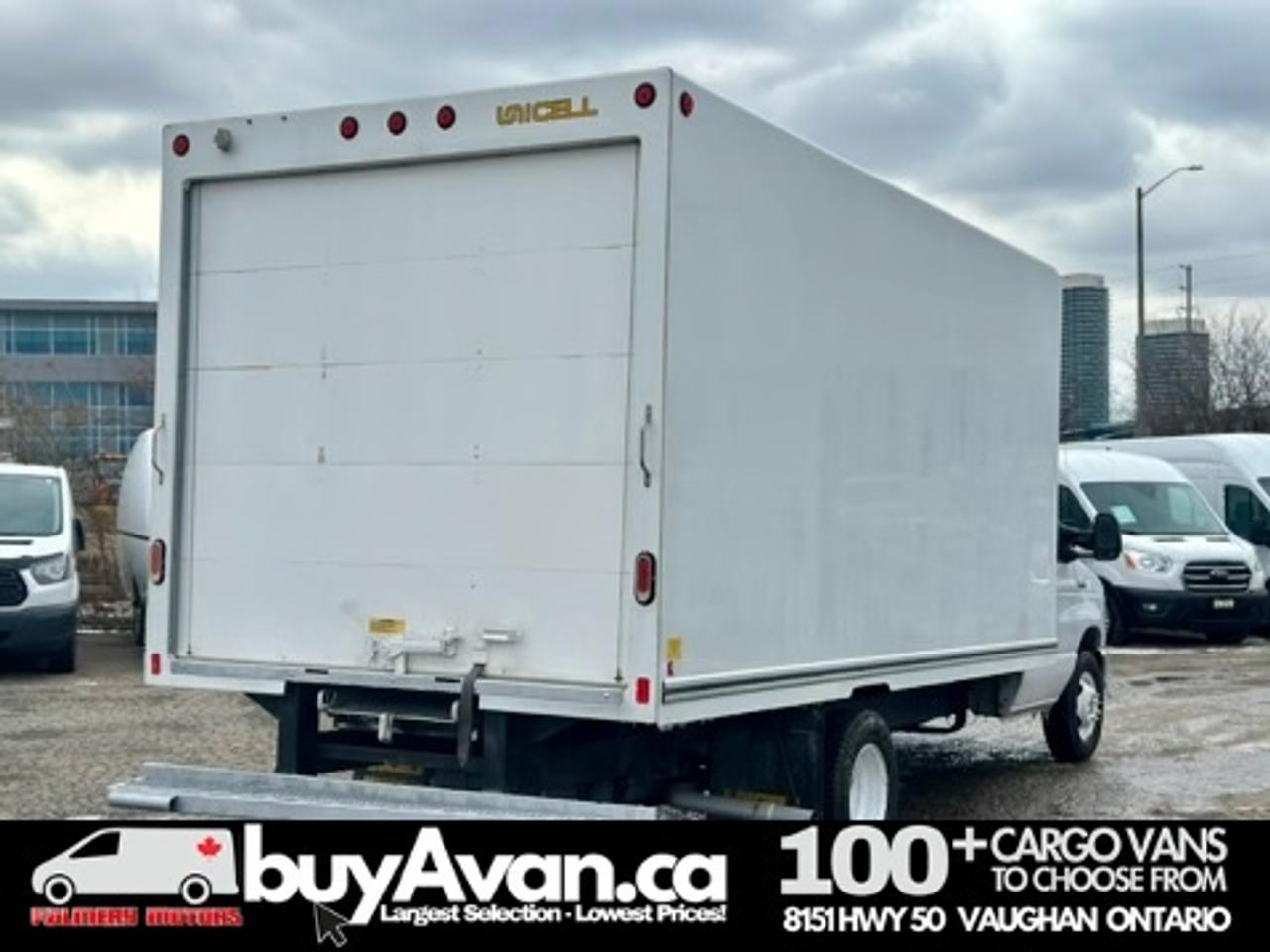 2021 Ford Econoline E-450 16FT Box Cube Gas Photo