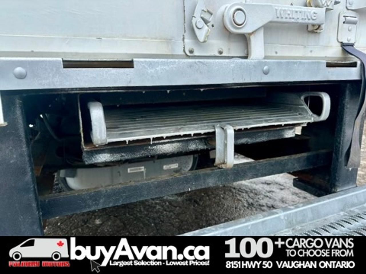 2021 Ford Econoline E-450 16FT Box Cube Gas Photo