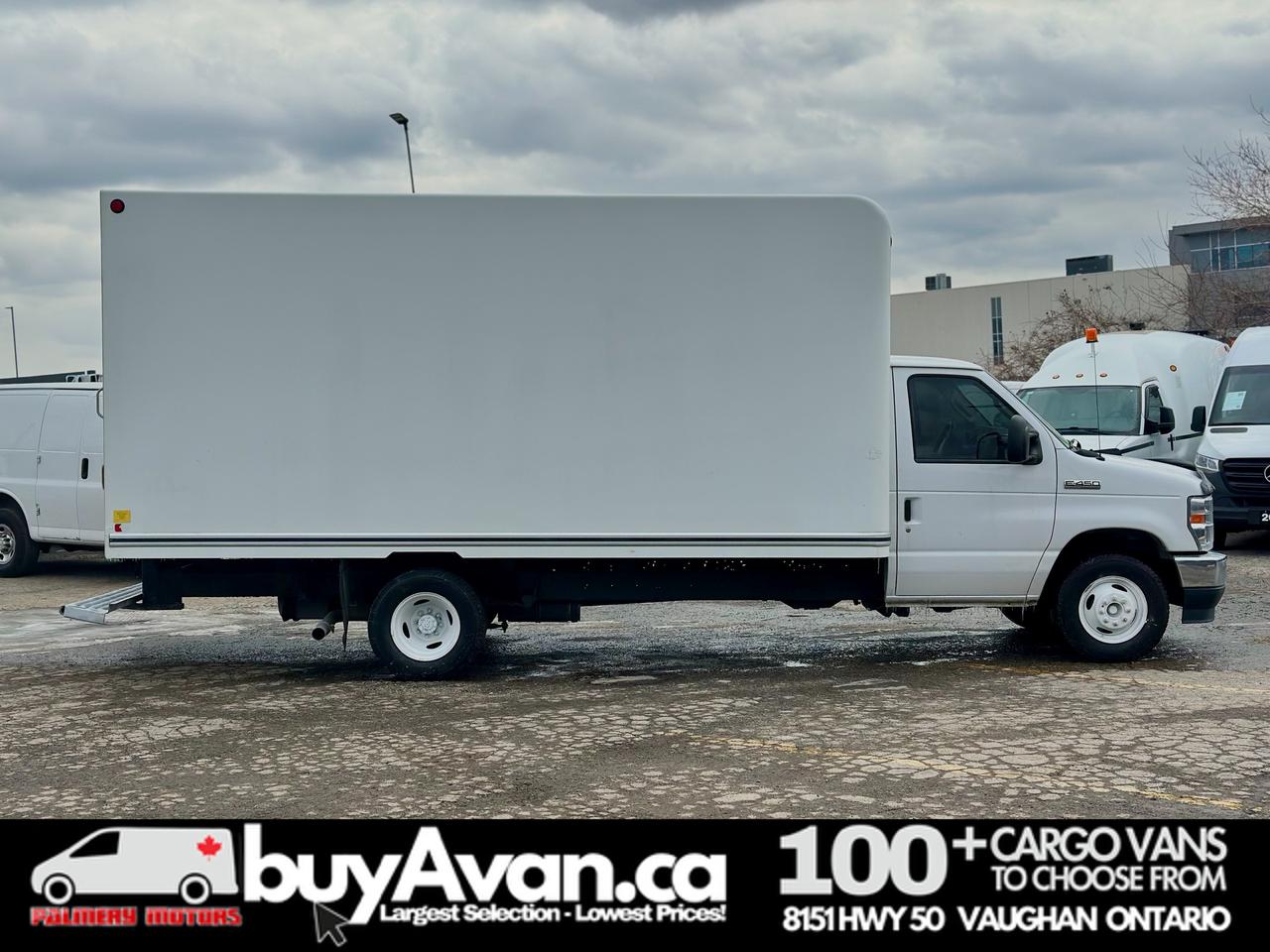2021 Ford Econoline E-450 16FT Box Cube Gas Photo