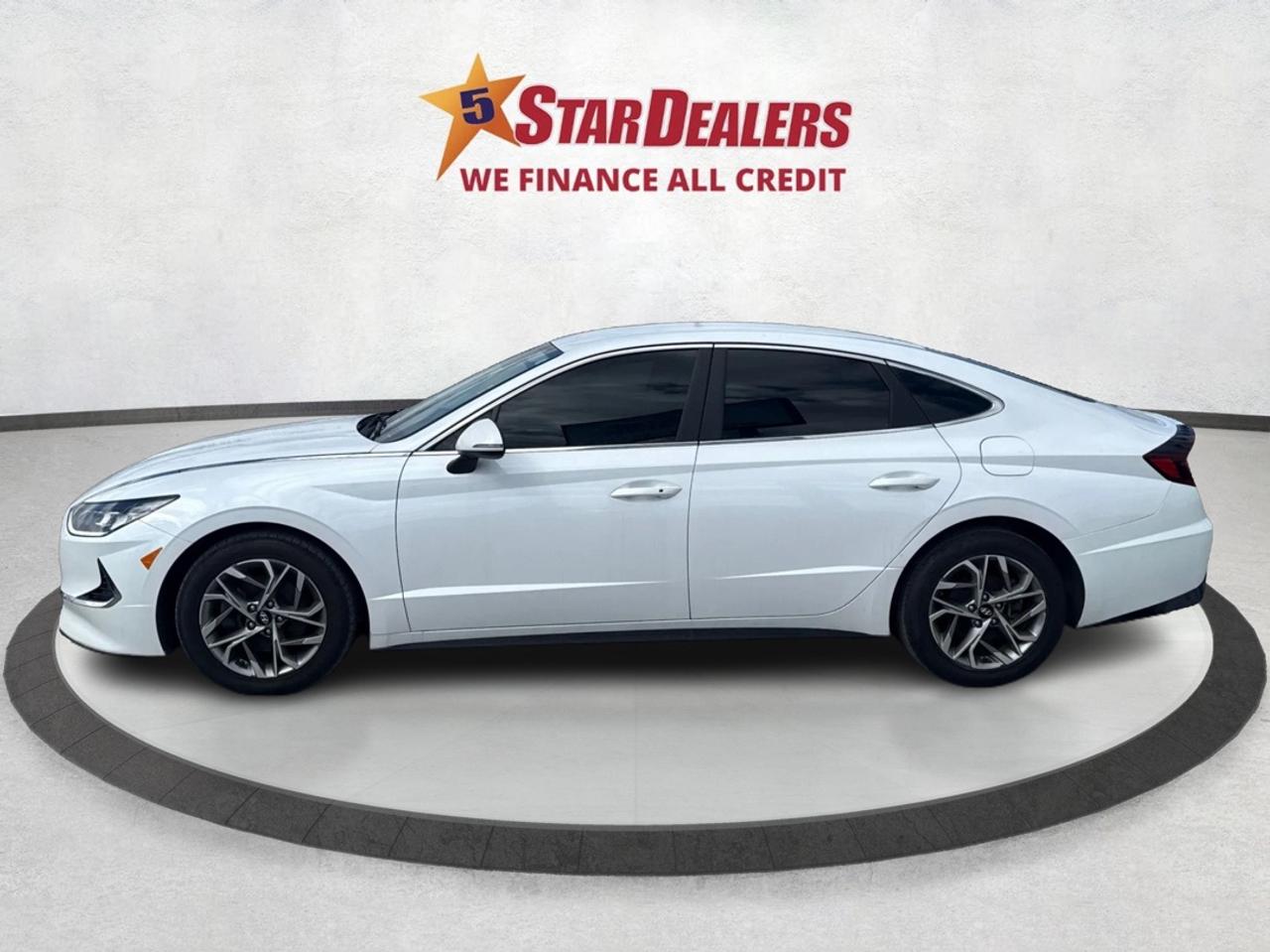 2020 Hyundai Sonata HEATED SEATS CLEAN MUST SEE WE FINANCE ALL CREDIT Photo3