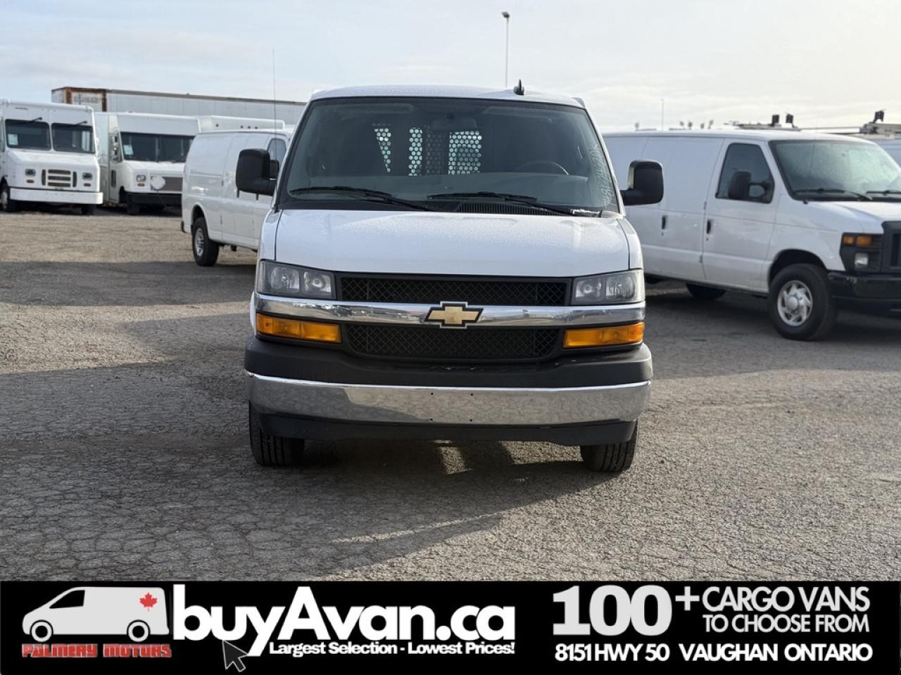 2024 GMC Savana Cargo Van 2500 + Divider Photo
