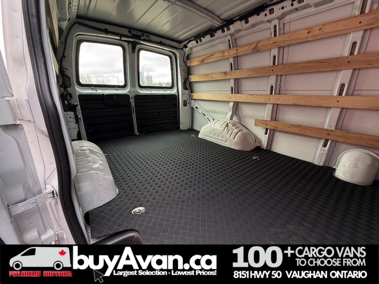 2024 GMC Savana Cargo Van 2500 + Divider Photo