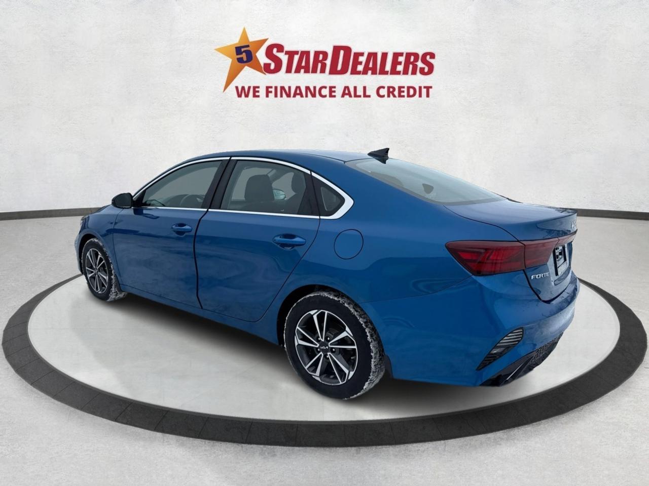 2022 Kia Forte EX HEATED SEATS CLEAN! WE FINANCE ALL CREDIT! Photo4