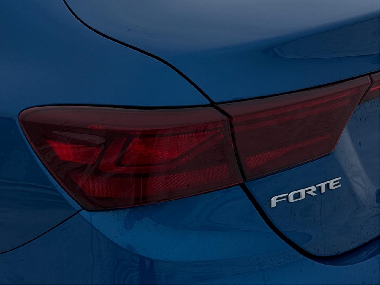 2022 Kia Forte EX HEATED SEATS CLEAN! WE FINANCE ALL CREDIT! Photo