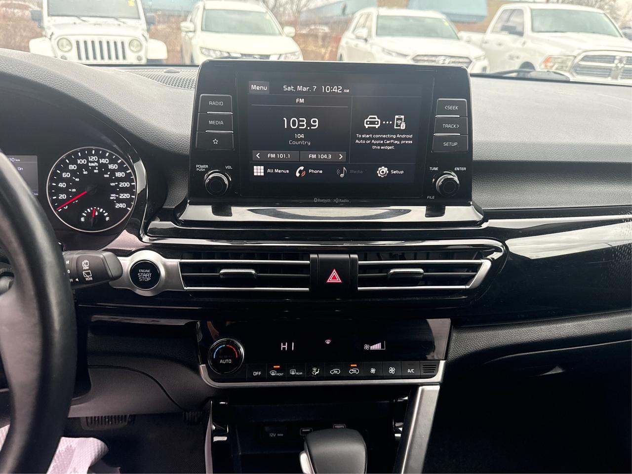 2022 Kia Seltos AWD LEATHER SUNROOF LOADED! WE FINANCE ALL CREDIT! Photo