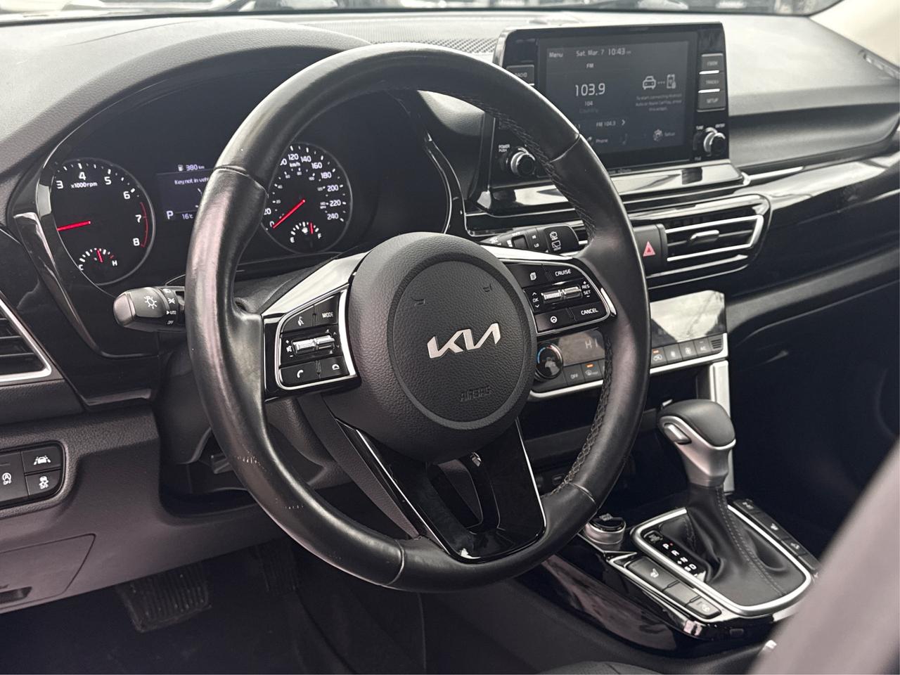 2022 Kia Seltos AWD LEATHER SUNROOF LOADED! WE FINANCE ALL CREDIT! Photo