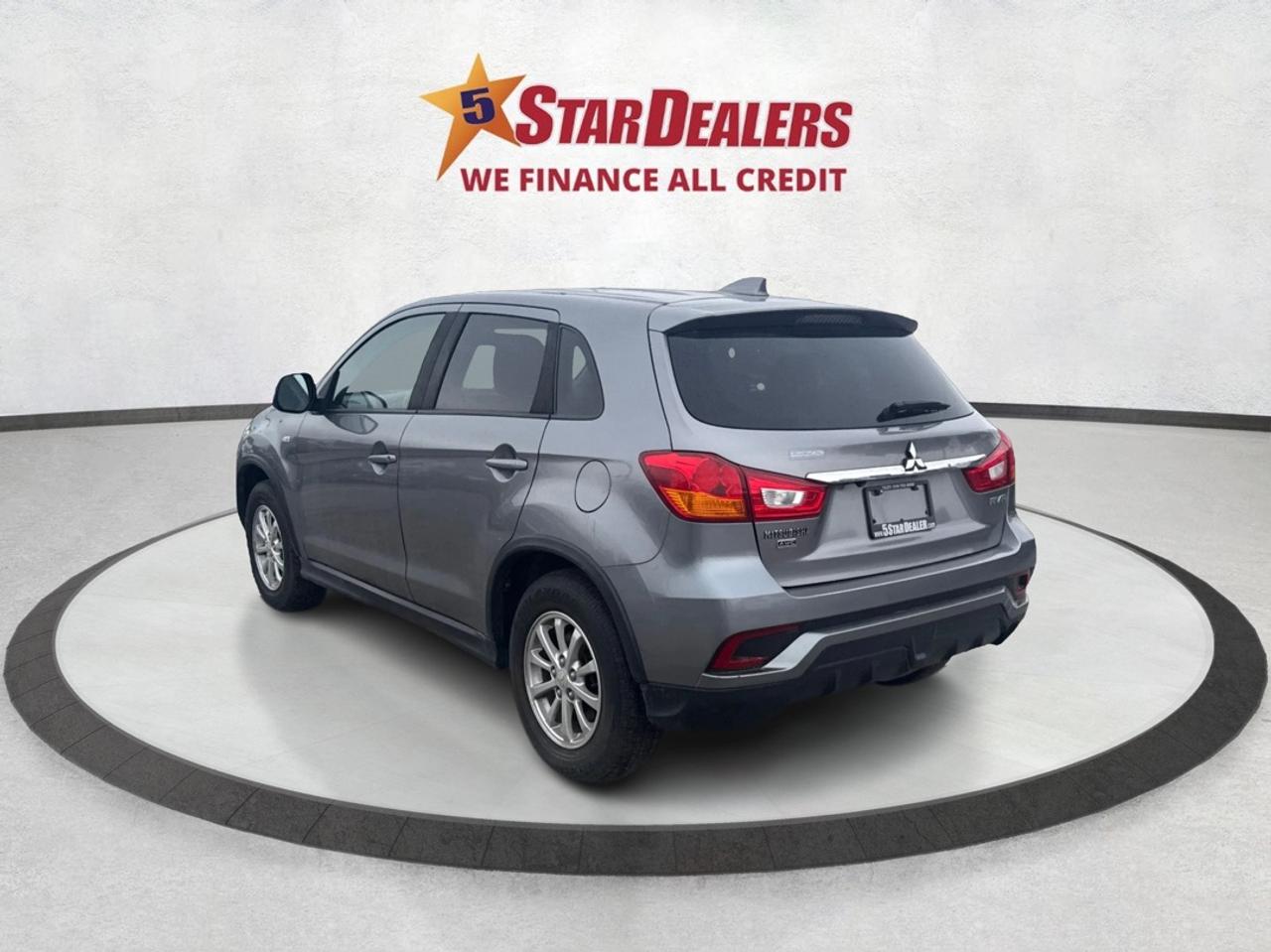 2018 Mitsubishi RVR AWD HEATED SEATS REAR CAM WE FINANCE ALL CREDIT Photo