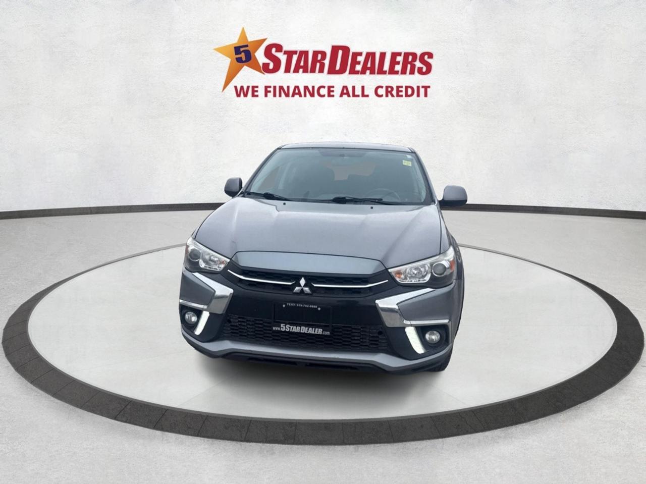 2018 Mitsubishi RVR AWD HEATED SEATS REAR CAM WE FINANCE ALL CREDIT Photo