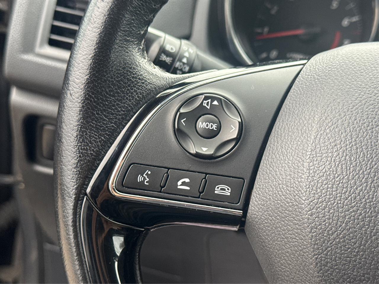 2018 Mitsubishi RVR AWD HEATED SEATS REAR CAM WE FINANCE ALL CREDIT Photo