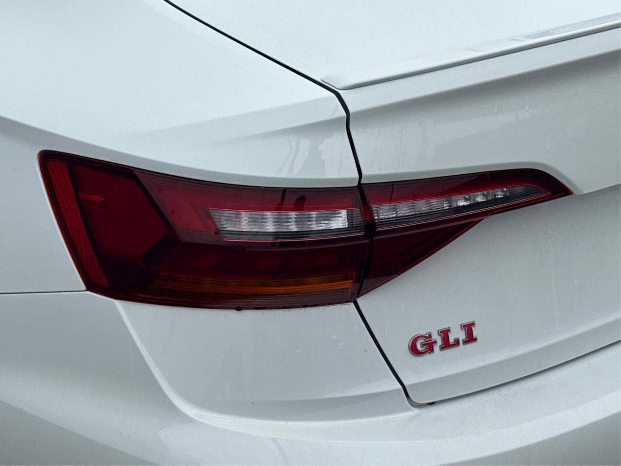 2019 Volkswagen Jetta NAV LEATHER SUNROOF LOADED! WE FINANCE ALL CREDIT Photo