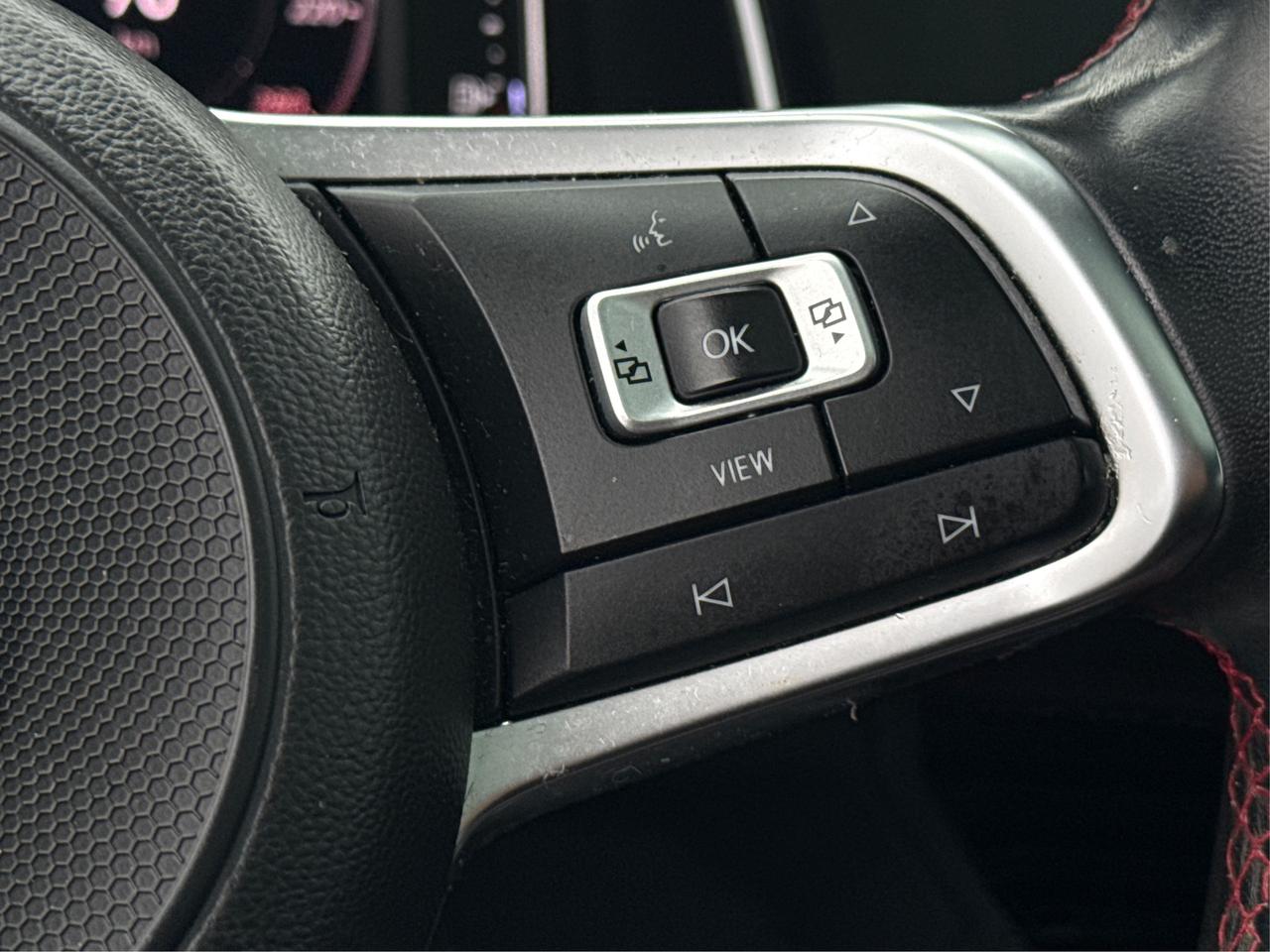 2019 Volkswagen Jetta NAV LEATHER SUNROOF LOADED! WE FINANCE ALL CREDIT Photo