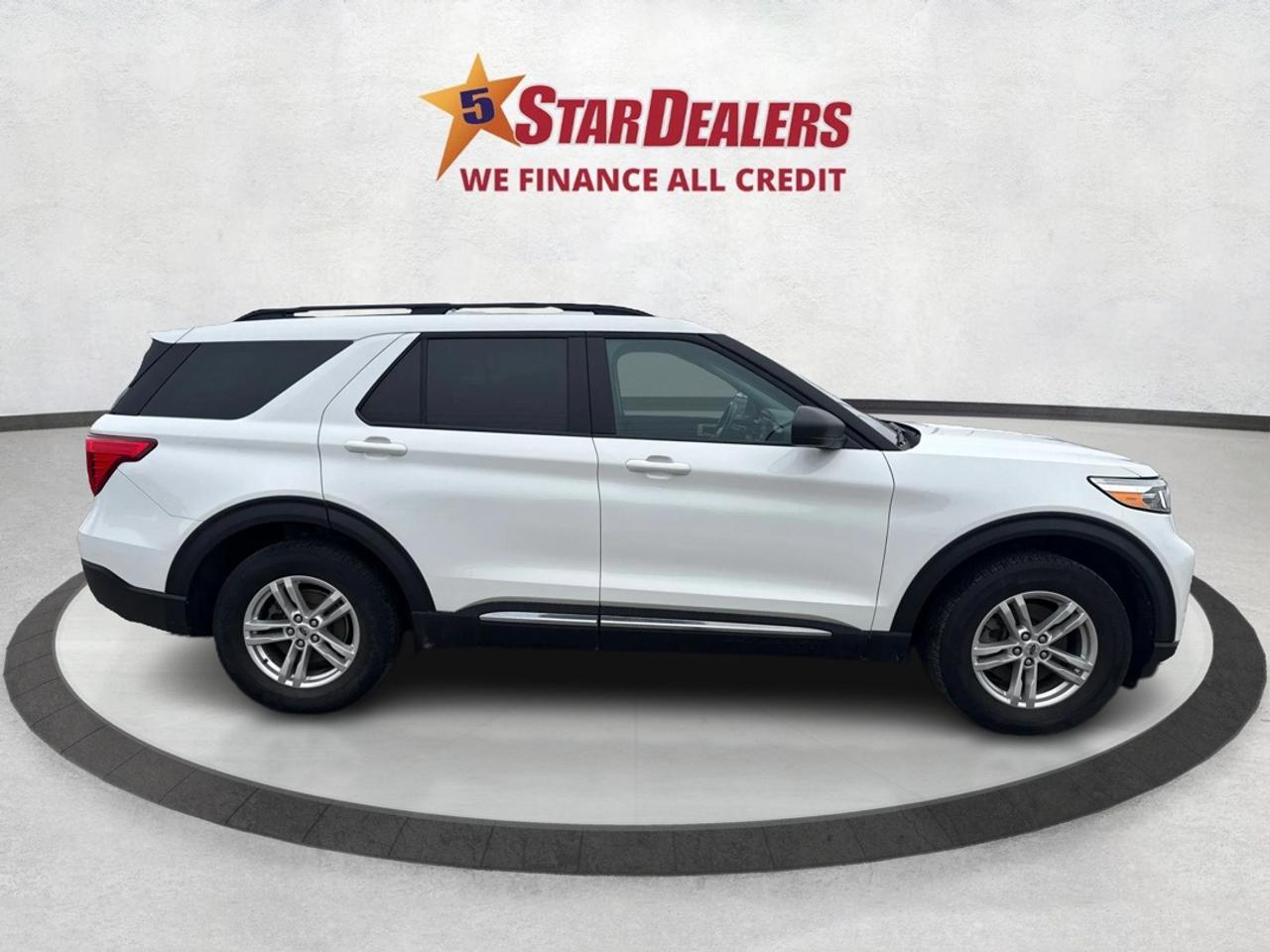 2023 Ford Explorer NAV SUNROOF HEATED SEATS! WE FINANCE ALL CREDIT! Photo