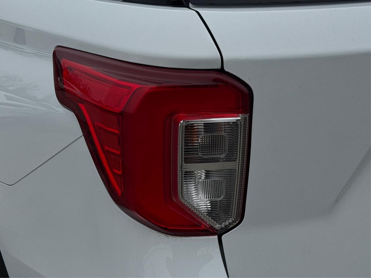 2023 Ford Explorer NAV SUNROOF HEATED SEATS! WE FINANCE ALL CREDIT! Photo