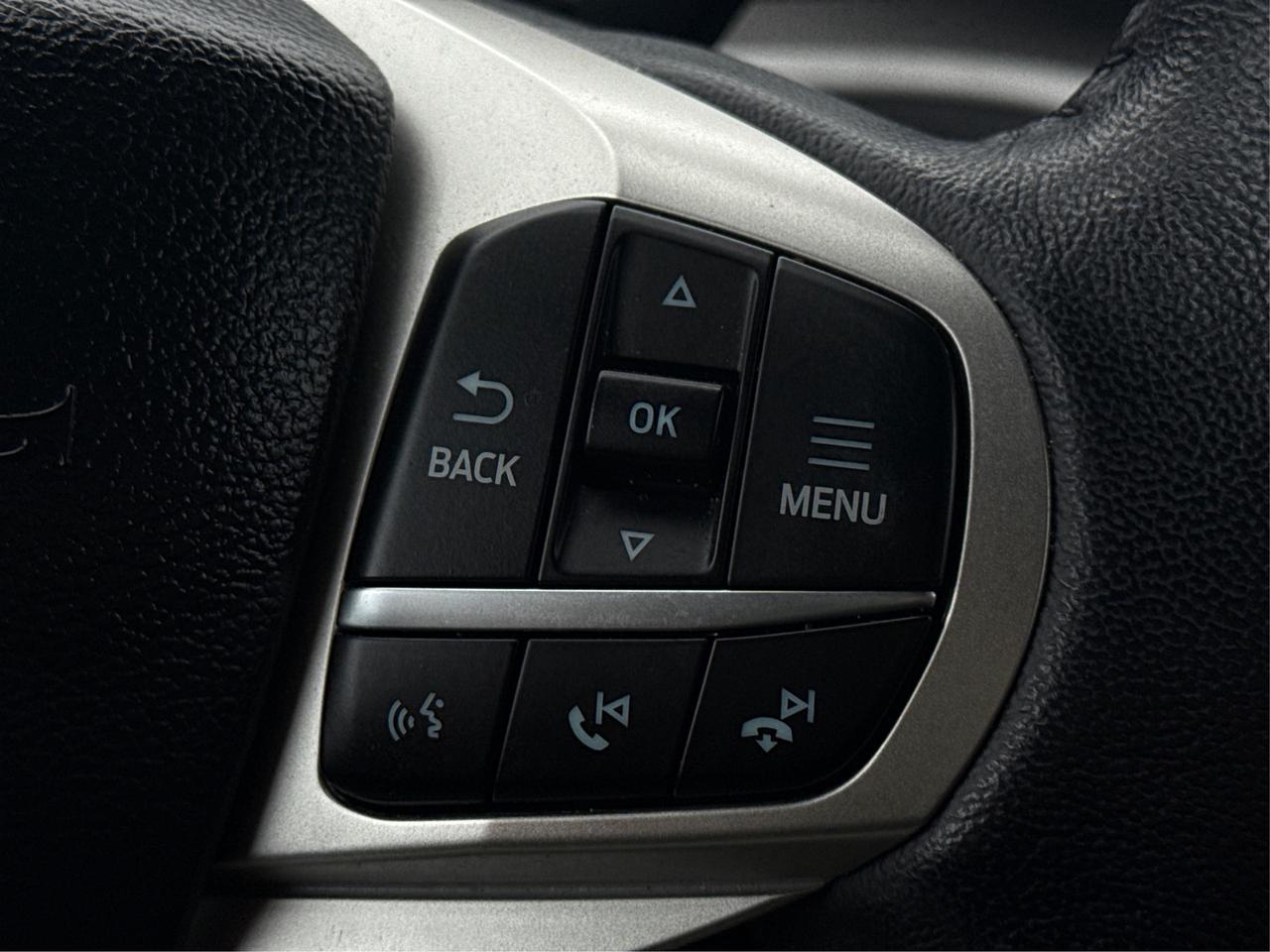 2023 Ford Explorer NAV SUNROOF HEATED SEATS! WE FINANCE ALL CREDIT! Photo