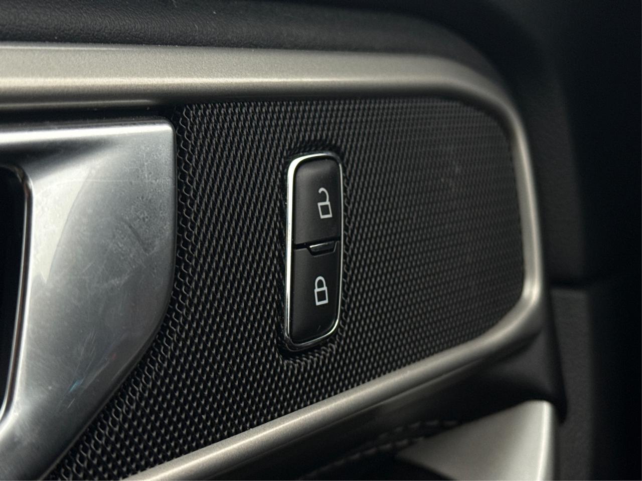 2023 Ford Explorer NAV SUNROOF HEATED SEATS! WE FINANCE ALL CREDIT! Photo