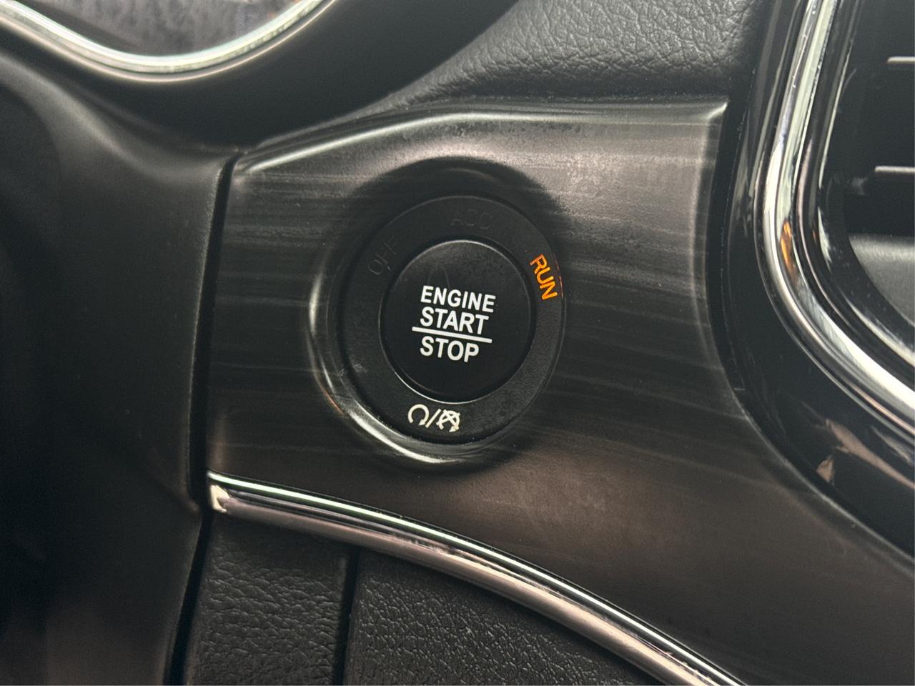 2022 Jeep Grand Cherokee WK NAV LEATHER SUNROOF LOADED! WE FINANCE ALL CREDIT Photo