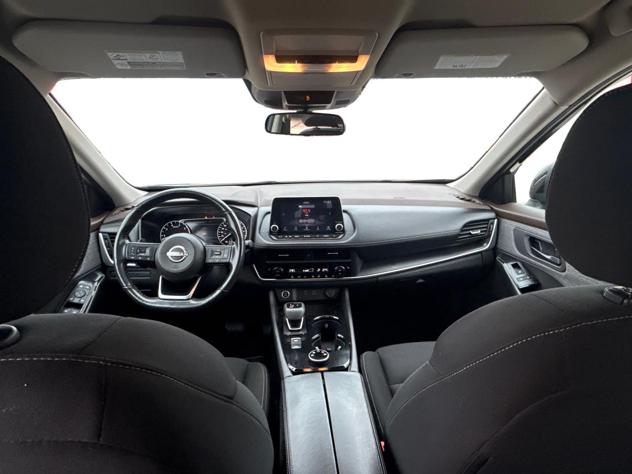 2023 Nissan Rogue AWD HEATED SEATS MINT WE FINANCE ALL CREDIT! Photo