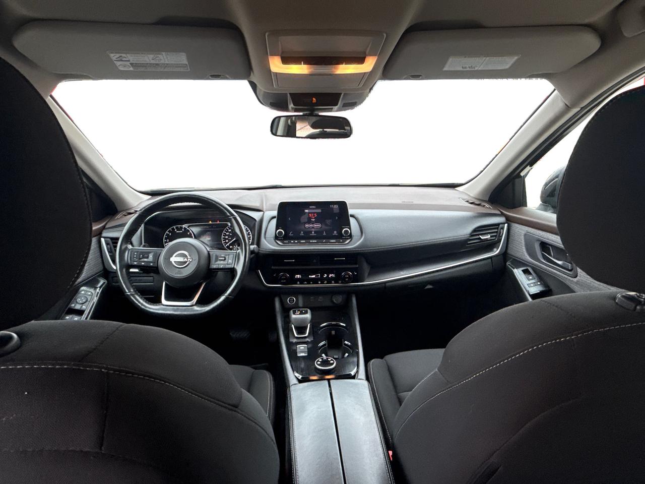 2023 Nissan Rogue AWD HEATED SEATS MINT WE FINANCE ALL CREDIT! Photo