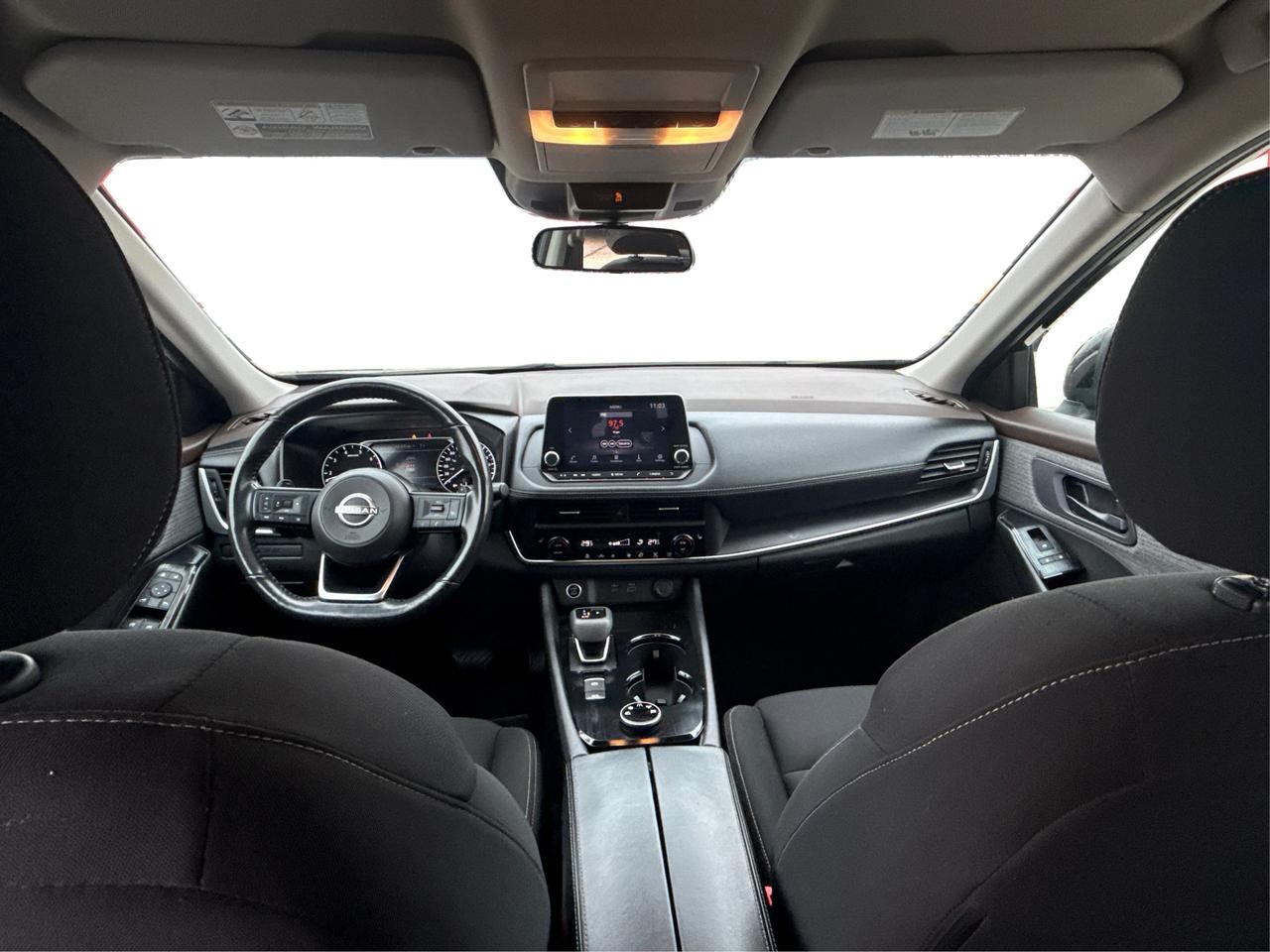 2023 Nissan Rogue AWD HEATED SEATS MINT WE FINANCE ALL CREDIT! Photo