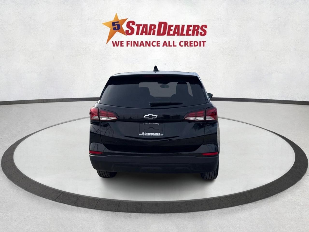 2024 Chevrolet Equinox NAV HEATED SEATS MINT! WE FINANCE ALL CREDIT! Photo