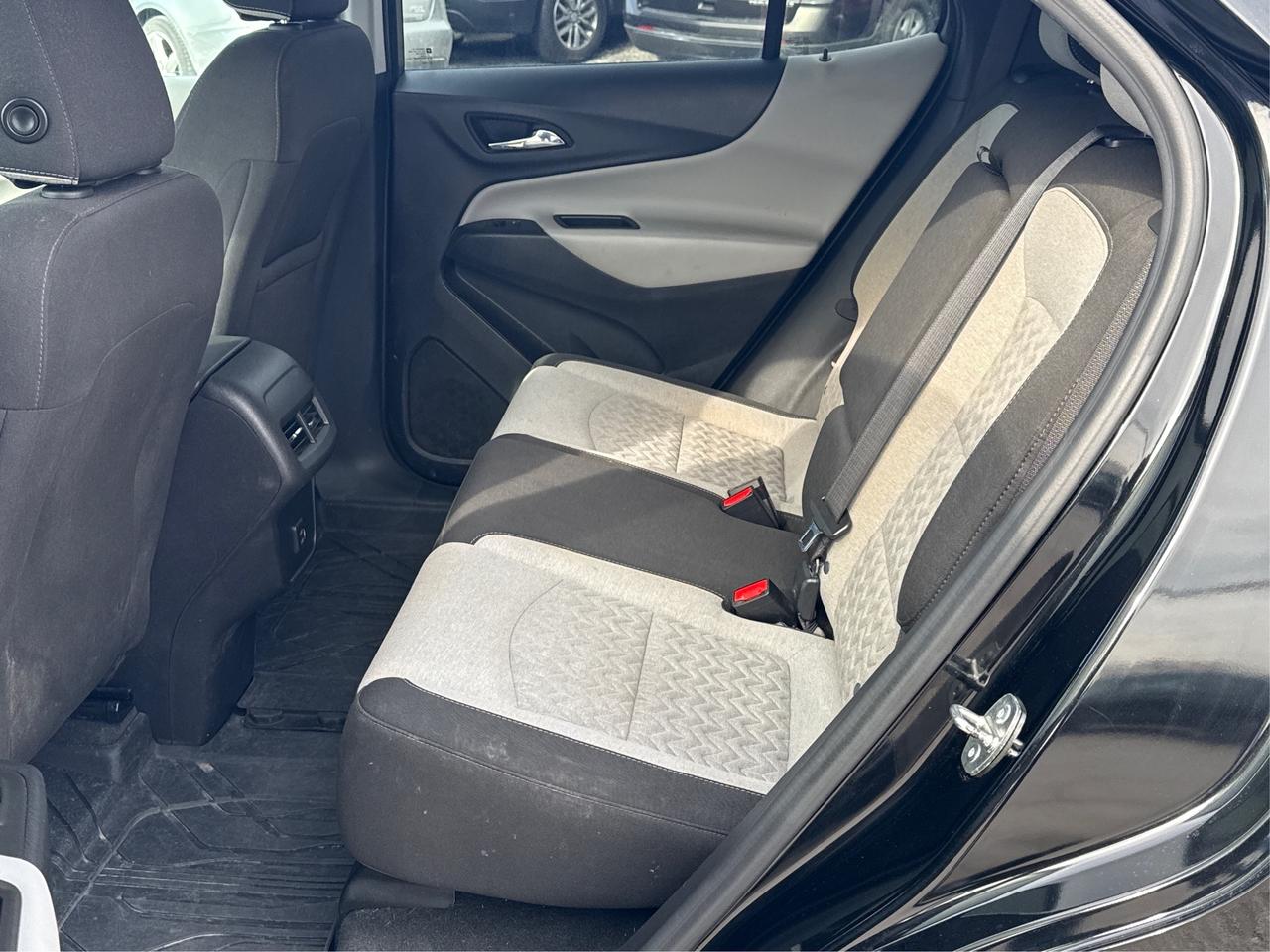 2024 Chevrolet Equinox NAV HEATED SEATS MINT! WE FINANCE ALL CREDIT! Photo