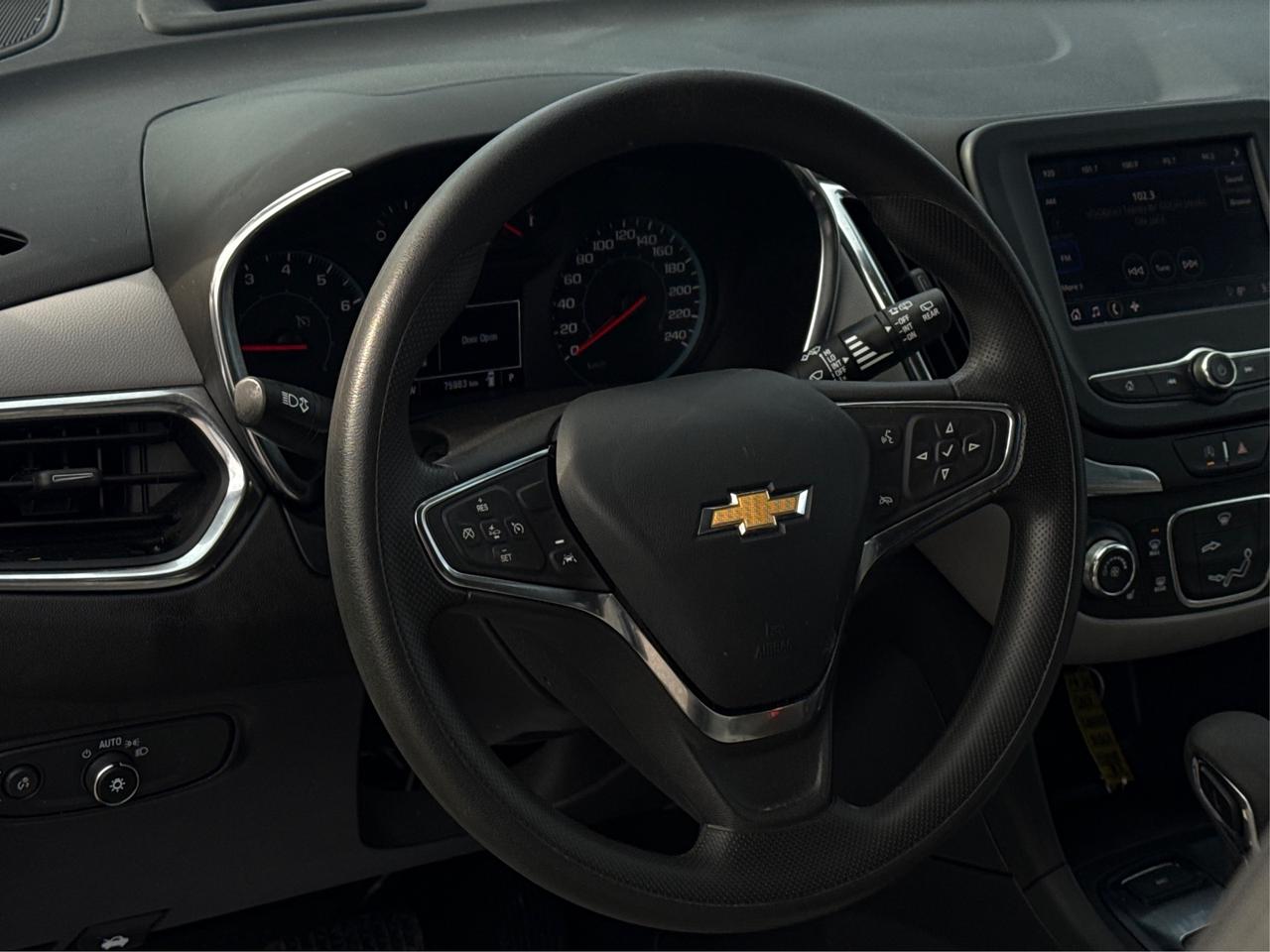 2024 Chevrolet Equinox NAV HEATED SEATS MINT! WE FINANCE ALL CREDIT! Photo