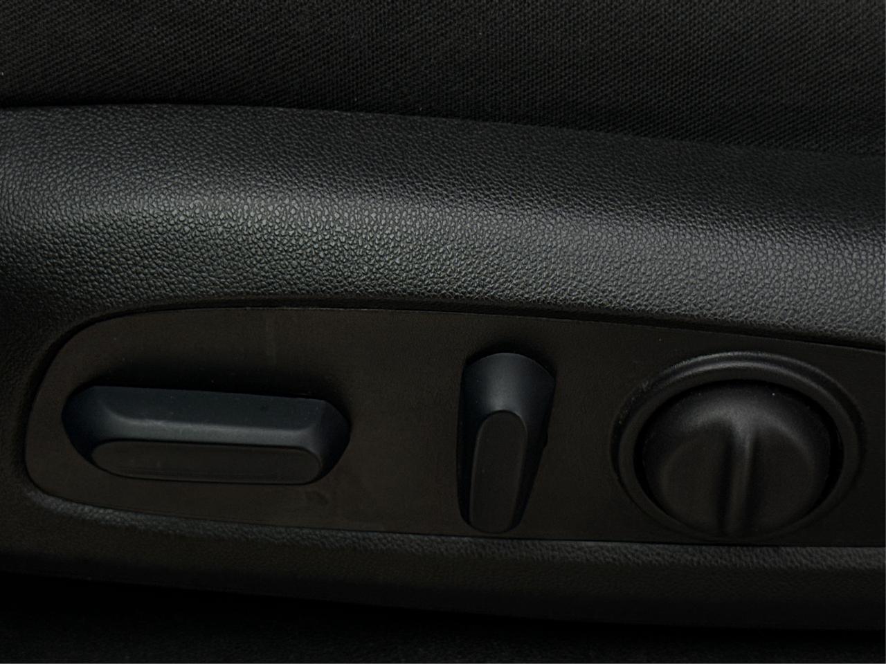 2024 Chevrolet Equinox NAV HEATED SEATS MINT! WE FINANCE ALL CREDIT! Photo