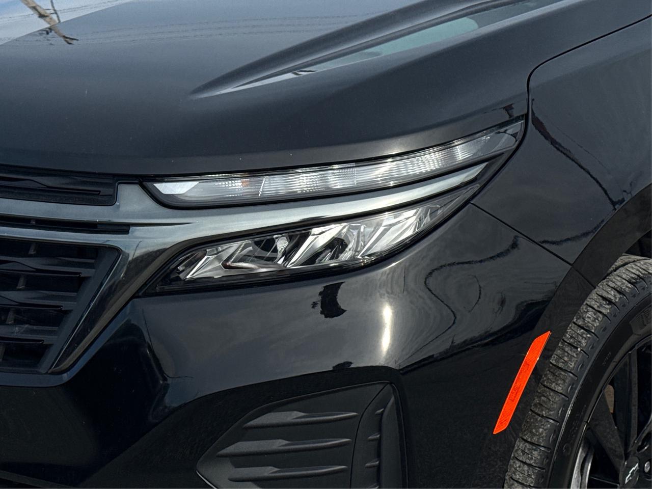 2024 Chevrolet Equinox NAV HEATED SEATS MINT! WE FINANCE ALL CREDIT! Photo