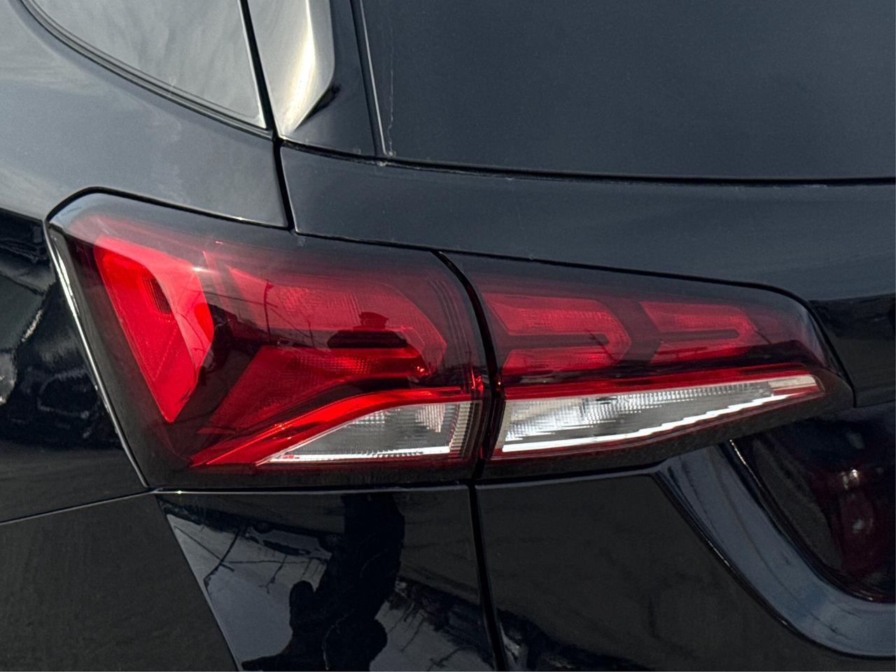 2024 Chevrolet Equinox NAV HEATED SEATS MINT! WE FINANCE ALL CREDIT! Photo