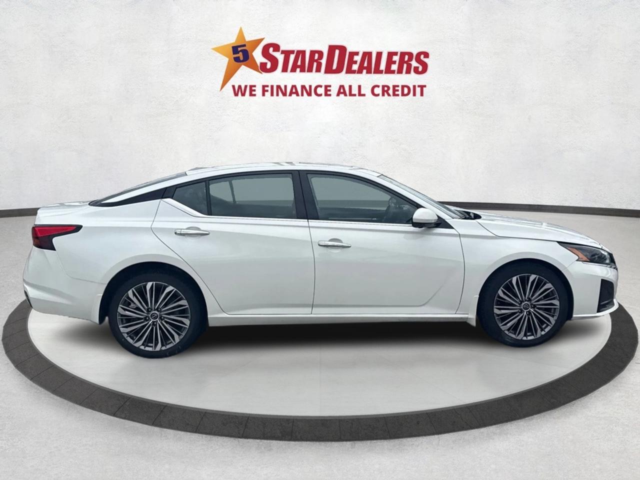 2024 Nissan Altima NAV LEATHER SUNROOF LOADED! WE FINANCE ALL CREDIT Photo