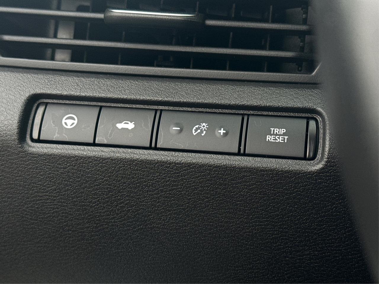 2024 Nissan Altima NAV LEATHER SUNROOF LOADED! WE FINANCE ALL CREDIT Photo