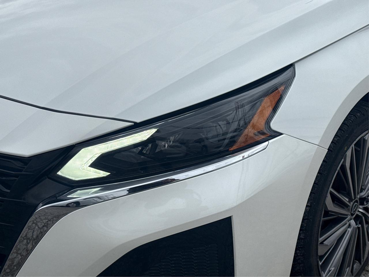 2024 Nissan Altima NAV LEATHER SUNROOF LOADED! WE FINANCE ALL CREDIT Photo