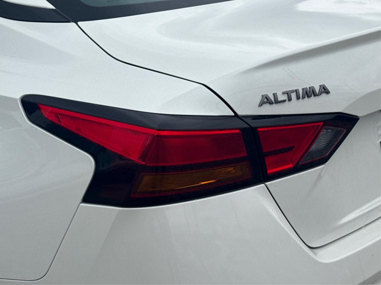 2024 Nissan Altima NAV LEATHER SUNROOF LOADED! WE FINANCE ALL CREDIT Photo