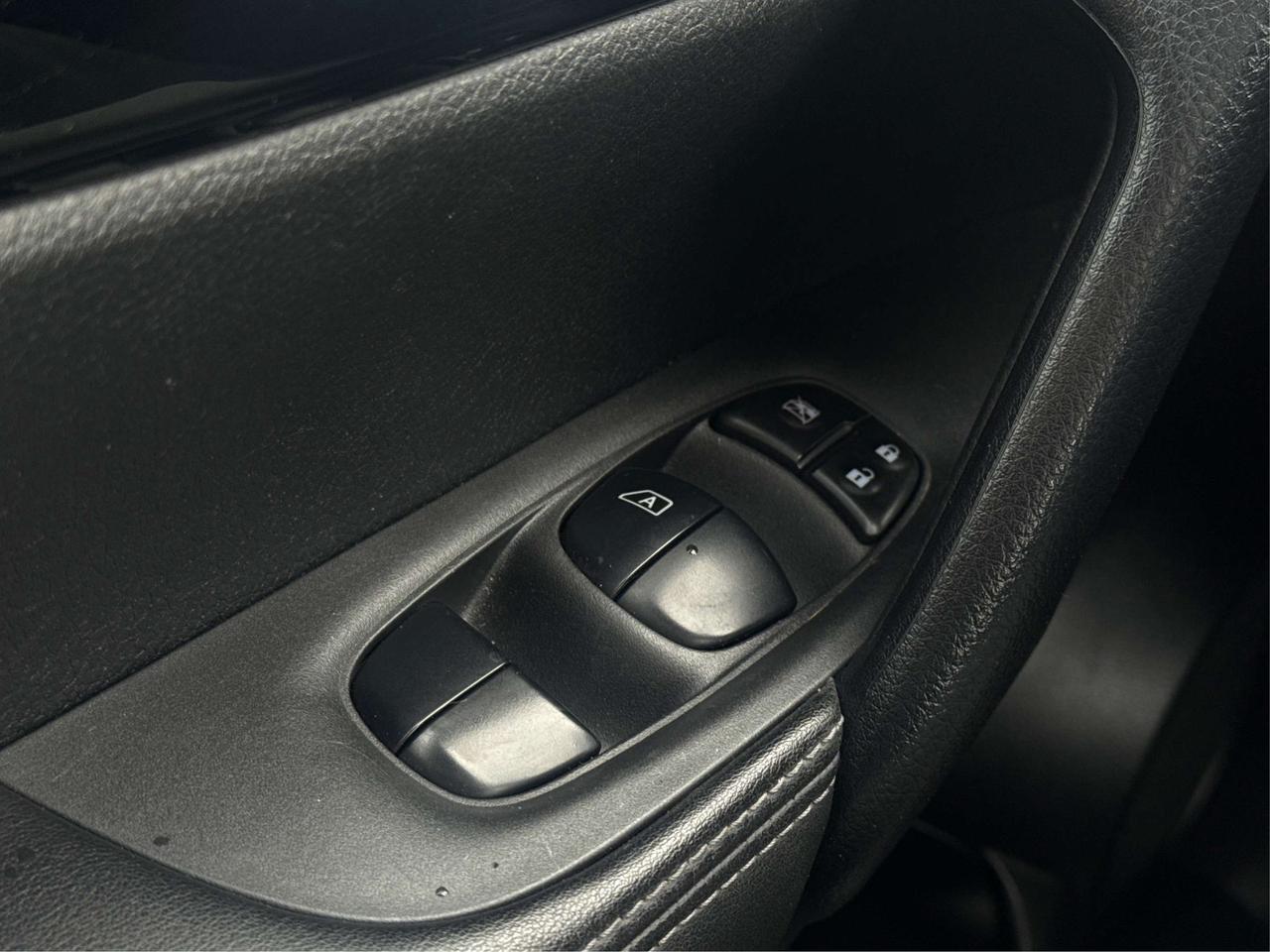 2023 Nissan Qashqai AWD SUNROOF REMOTE START WE FINANCE ALL CREDIT Photo