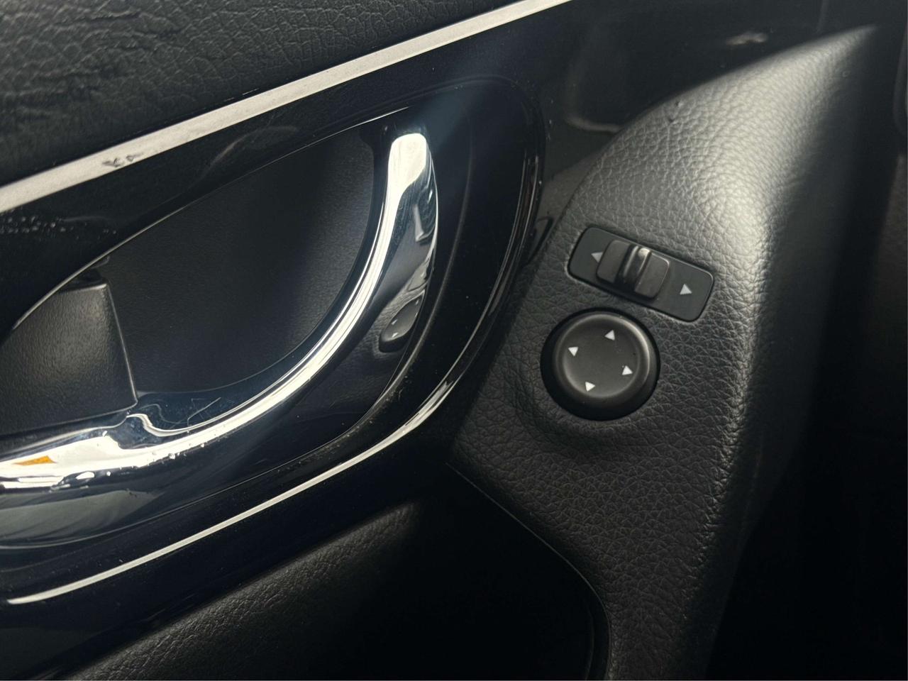 2023 Nissan Qashqai AWD SUNROOF REMOTE START WE FINANCE ALL CREDIT Photo