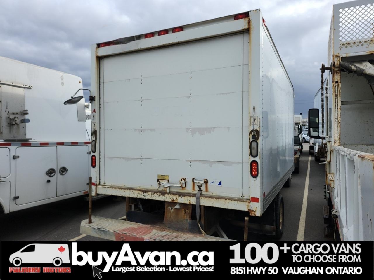 2015 Ford E-Series 16FT Box Cube Van Gas Photo